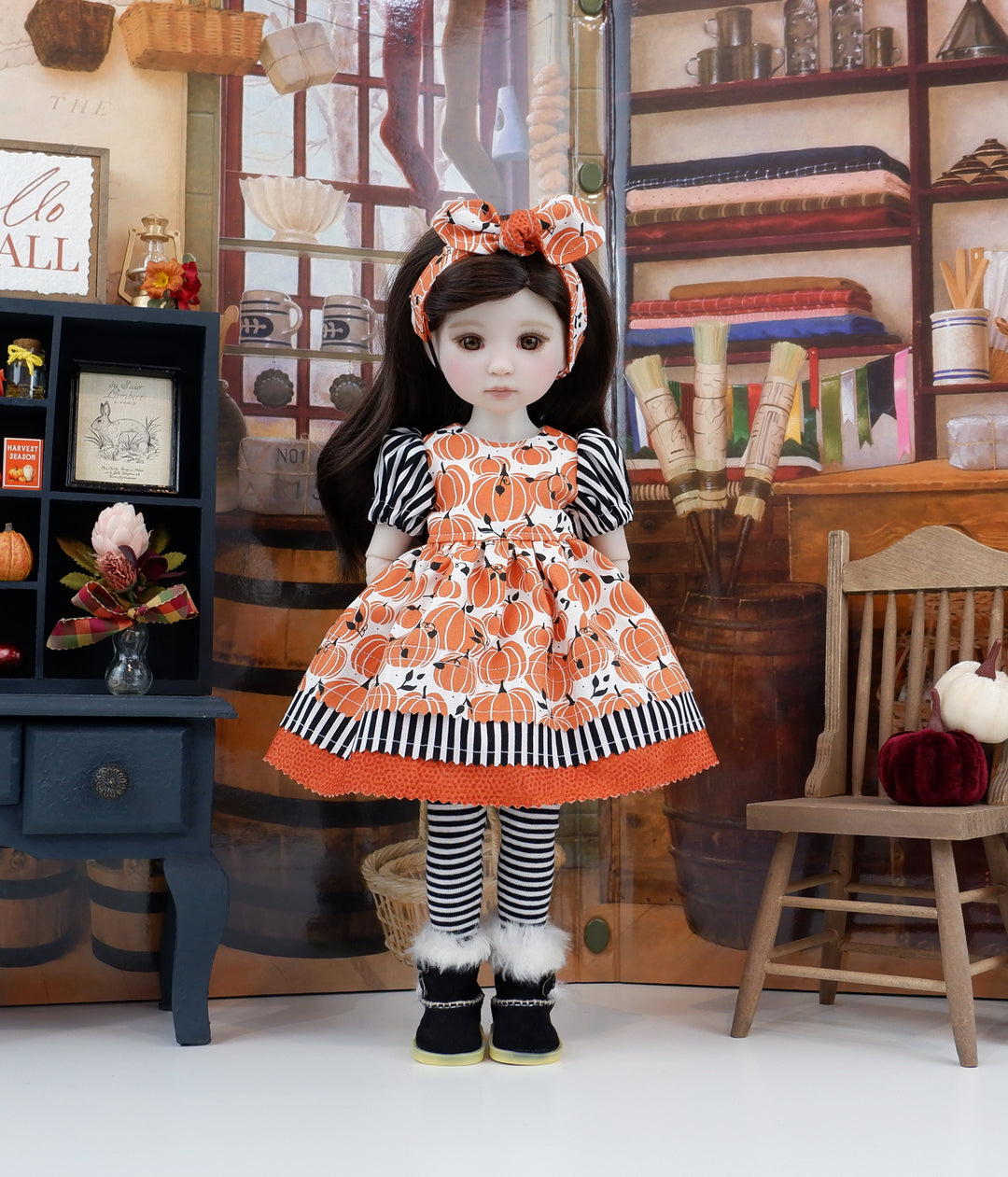 Pumpkin Hollow - dress with UGG boots for Ruby Red Fashion Friends doll