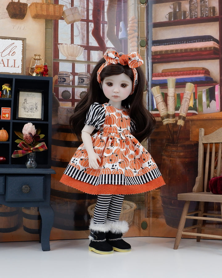 Pumpkin Hollow - dress with UGG boots for Ruby Red Fashion Friends doll