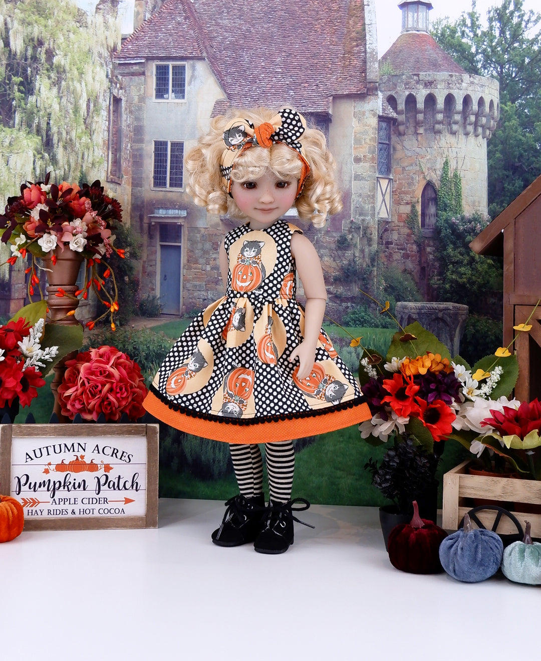Purrfect Halloween - dress with boots for Ruby Red Fashion Friends doll