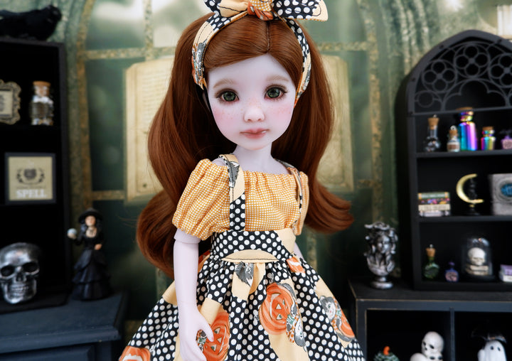 Retro Halloween - blouse & jumper with boots for Ruby Red Fashion Friends doll