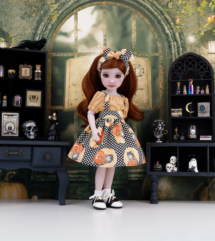 Retro Halloween - blouse & jumper with boots for Ruby Red Fashion Friends doll