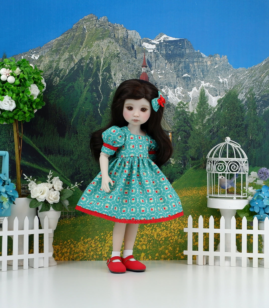 Retro Tulips - dress and shoes for Ruby Red Fashion Friends doll