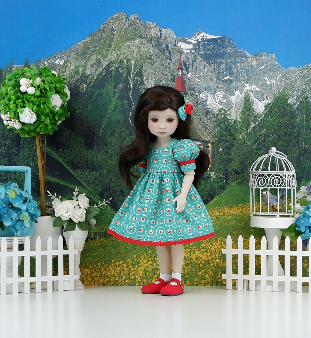 Retro Tulips - dress and shoes for Ruby Red Fashion Friends doll