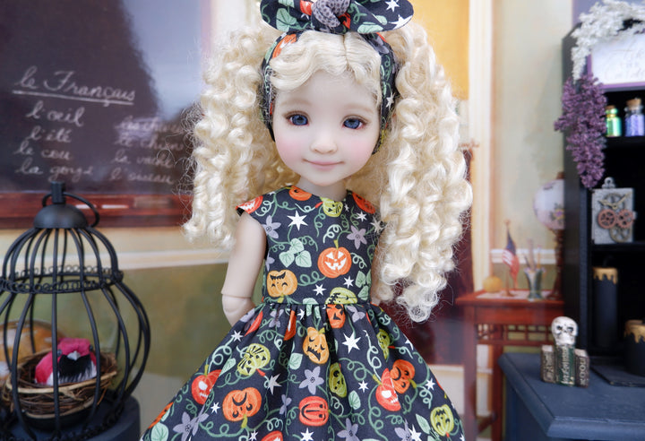 Rotten Pumpkins - dress with shoes for Ruby Red Fashion Friends doll