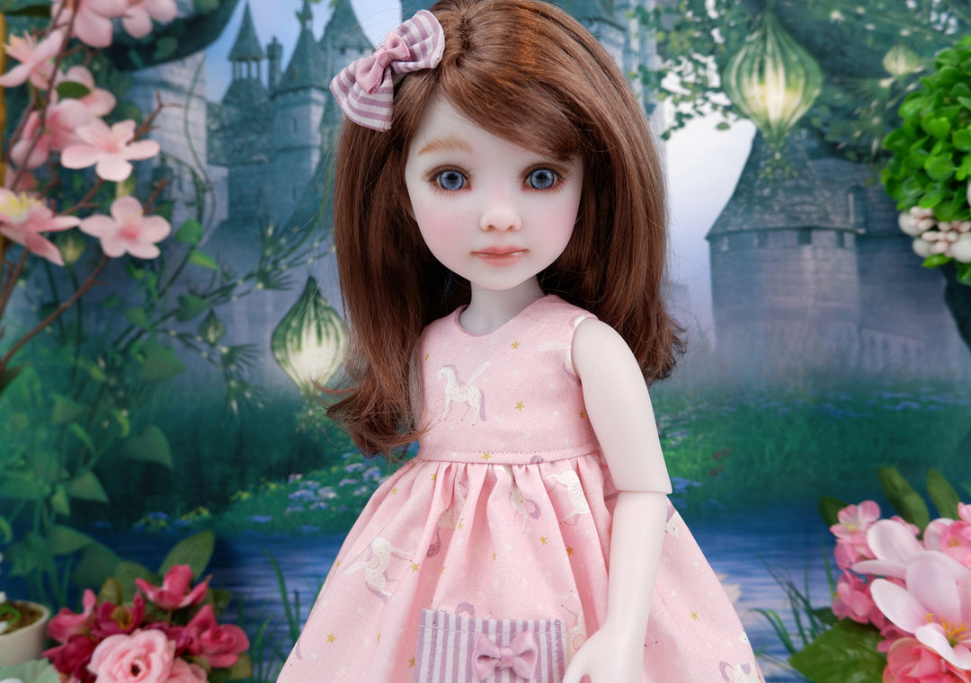 Royal Pegasus - dress and shoes for Ruby Red Fashion Friends doll