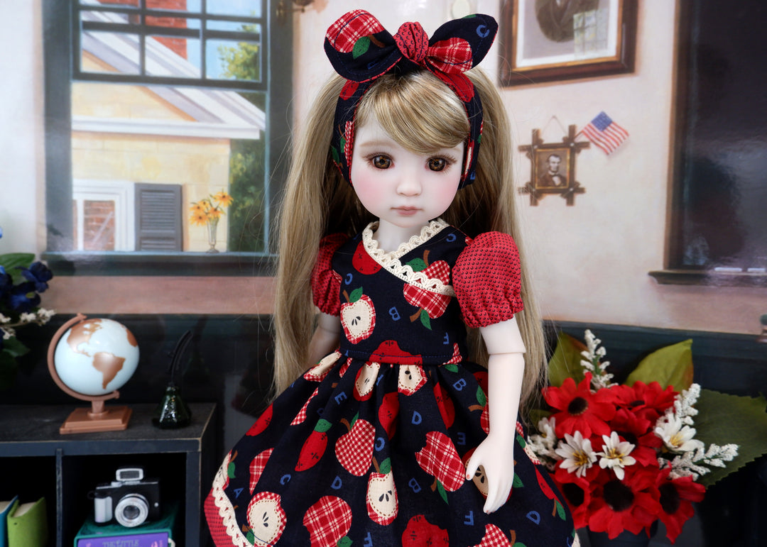Schooltime Apples - dress with shoes for Ruby Red Fashion Friends doll