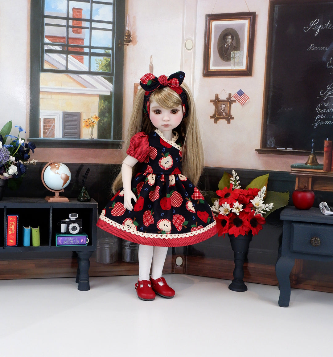 Schooltime Apples - dress with shoes for Ruby Red Fashion Friends doll