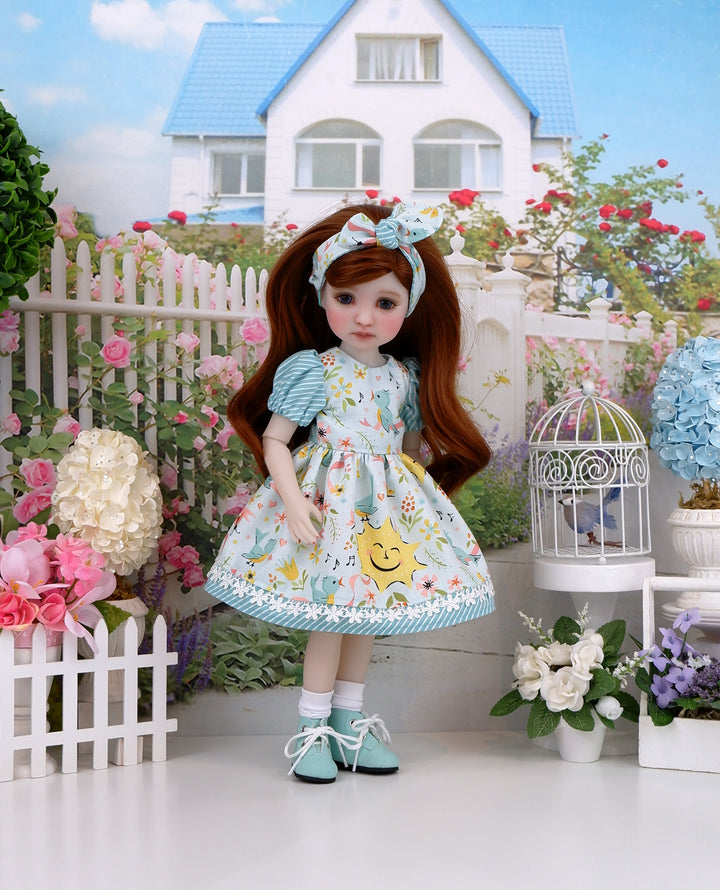 Singing Robin - dress and boots for Ruby Red Fashion Friends doll