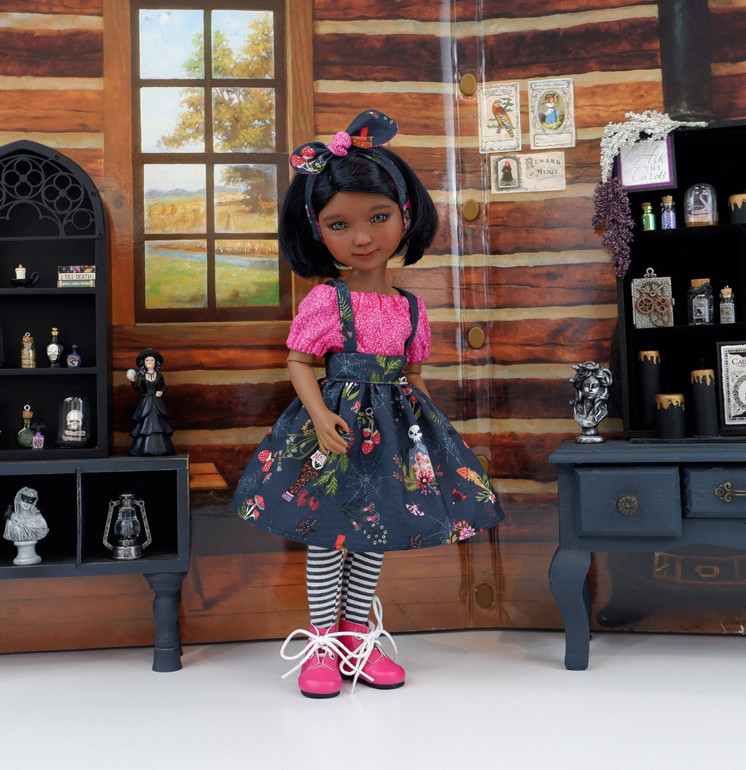 Sinister Poisons - blouse & jumper with boots for Ruby Red Fashion Friends doll