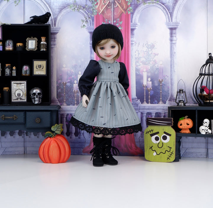 Small Spiders - dress with boots for Ruby Red Fashion Friends doll