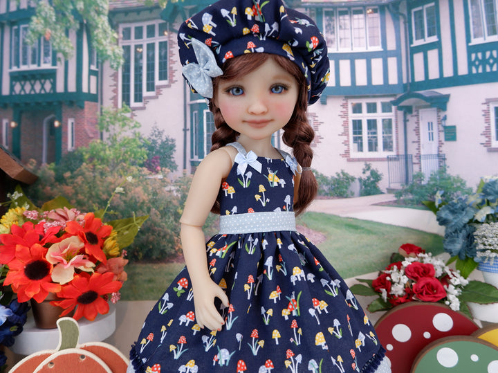 Snail Garden - dress with shoes for Ruby Red Fashion Friends doll