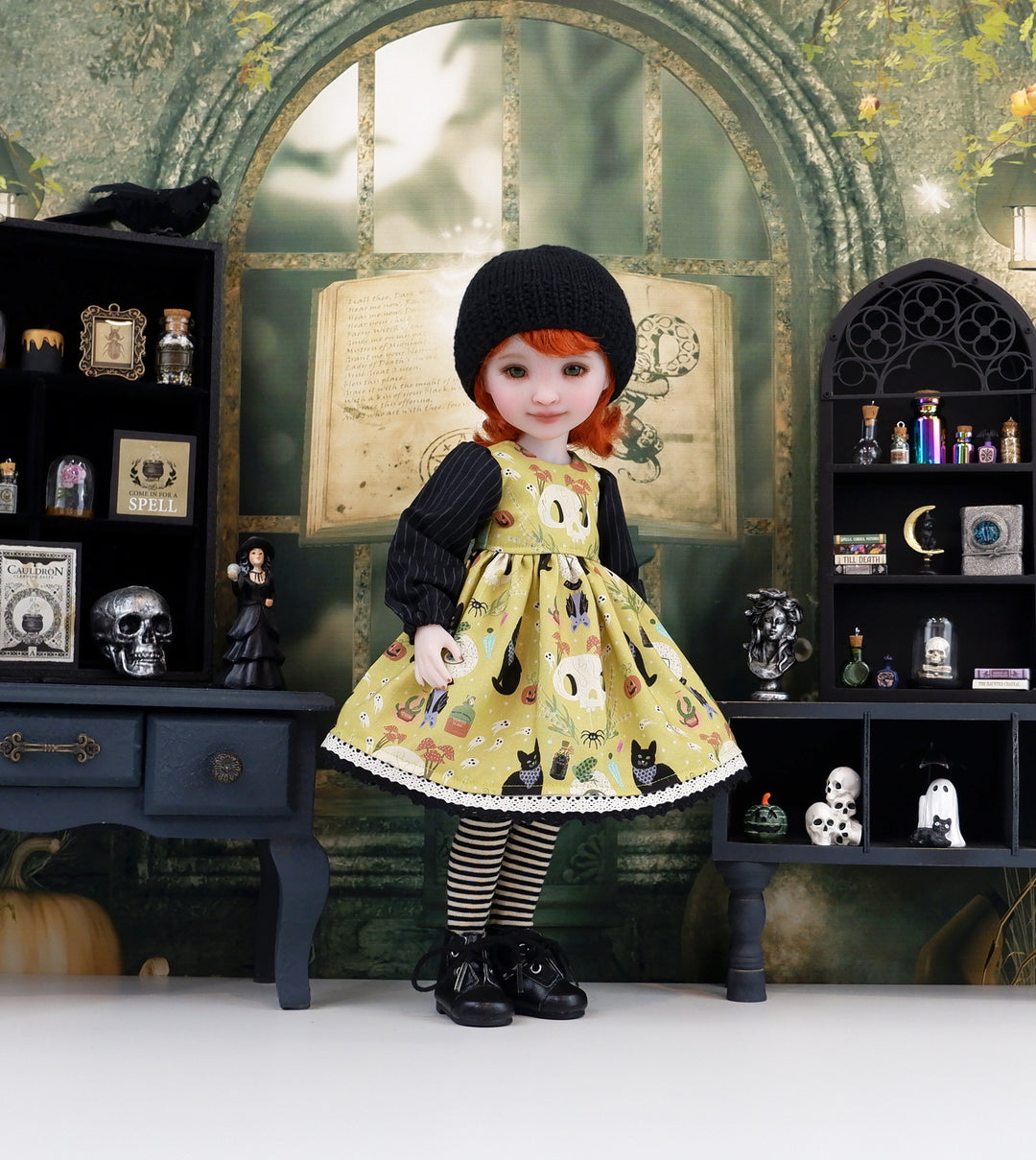 Sorcery - dress with boots for Ruby Red Fashion Friends doll