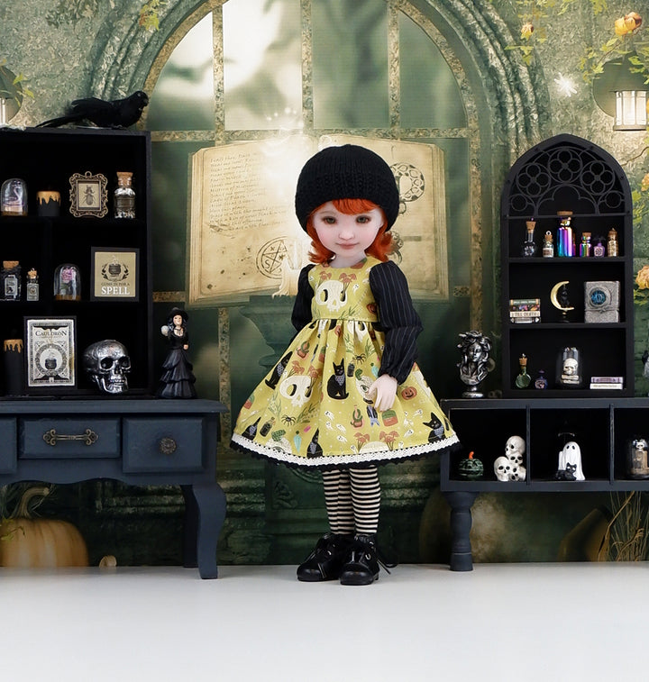 Sorcery - dress with boots for Ruby Red Fashion Friends doll