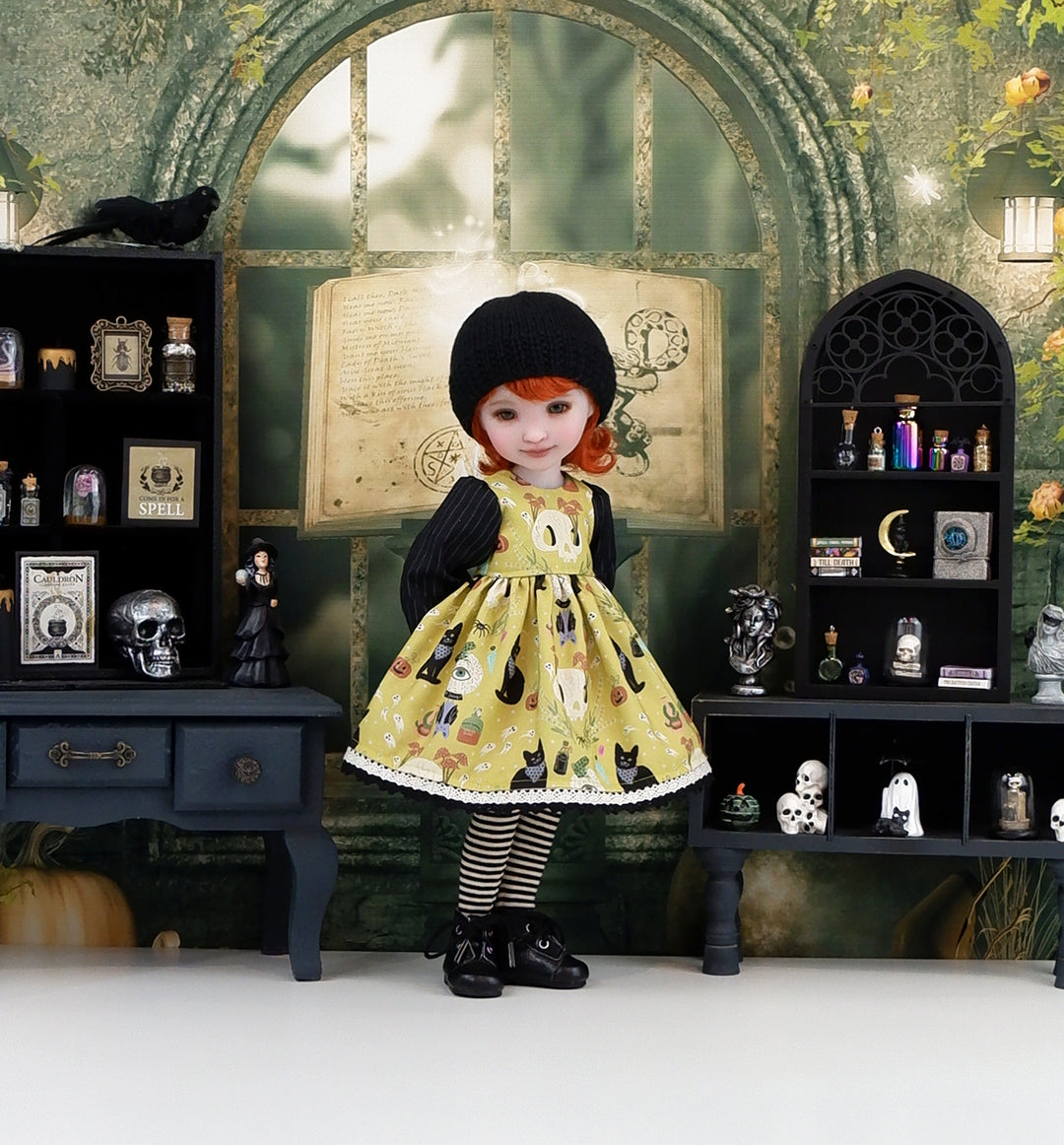Sorcery - dress with boots for Ruby Red Fashion Friends doll