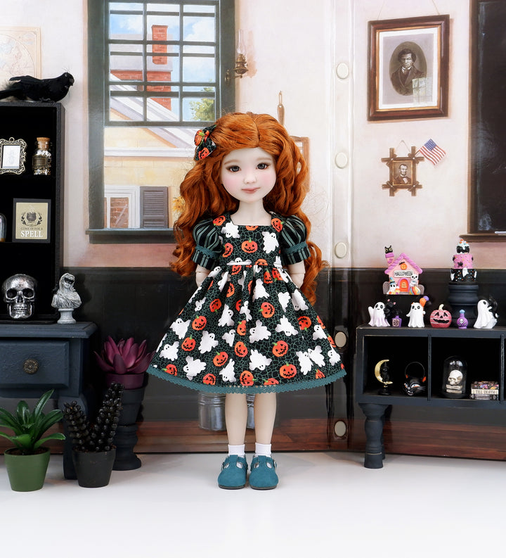 Spooked - dress and shoes for Ruby Red Fashion Friends doll