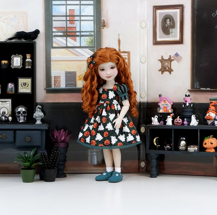 Spooked - dress and shoes for Ruby Red Fashion Friends doll