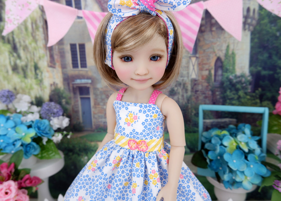 Spring Bouquet - dress with sandals for Ruby Red Fashion Friends doll