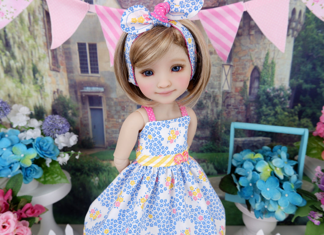 Spring Bouquet - dress with sandals for Ruby Red Fashion Friends doll