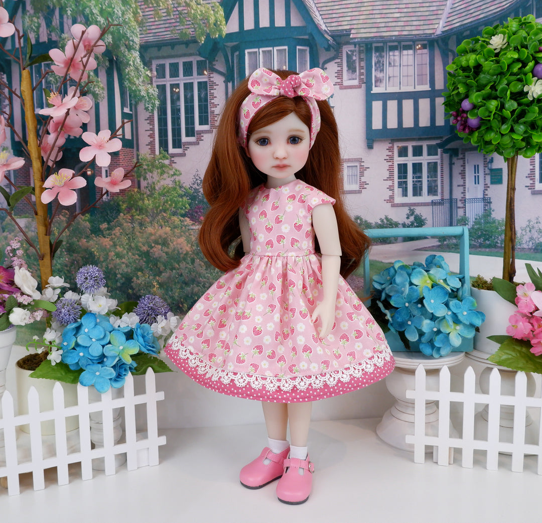 Strawberries & Cream - dress with shoes for Ruby Red Fashion Friends d Cottontail Doll Designs Strawberries & Cream - dress with shoes for Ruby Red Fashion Friends d Cottontail Doll Designs