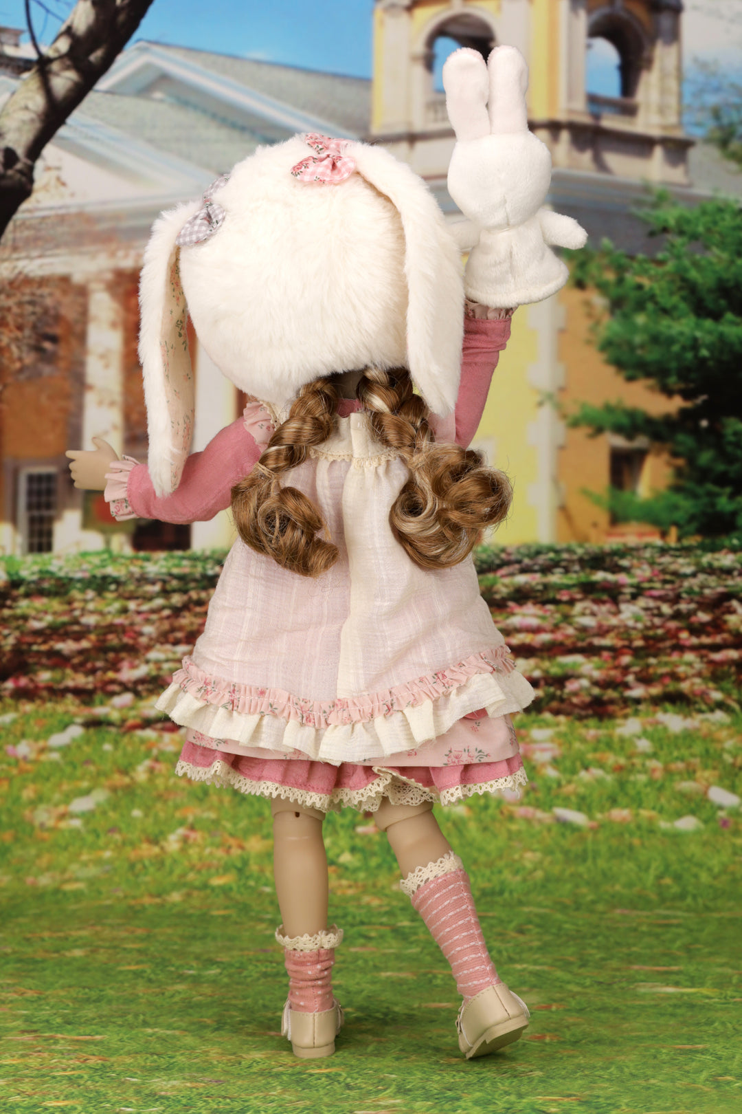 2026 Easter Sugar - Fashion Friends Limited Edition doll
