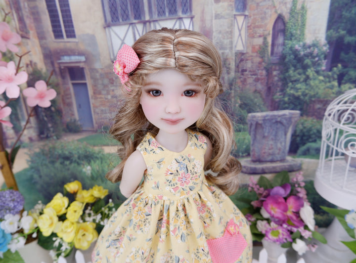 Summer Flora - dress with shoes for Ruby Red Fashion Friends doll
