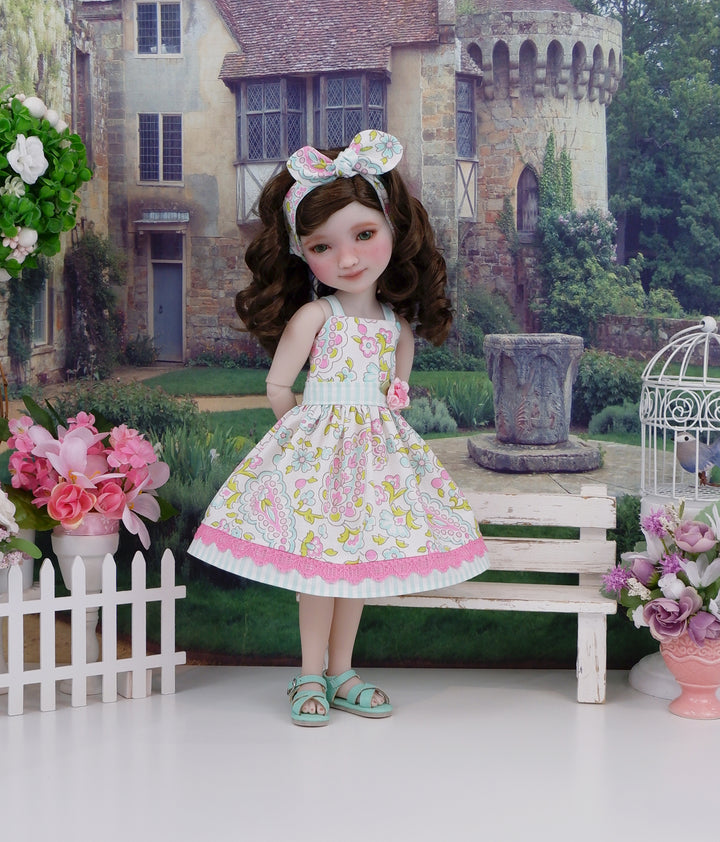 Summer Paisley - dress with sandals for Ruby Red Fashion Friends doll