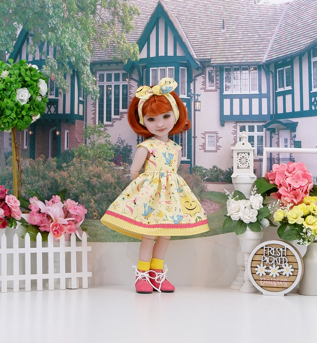 Sunnyside Robin - dress & boots for Ruby Red Fashion Friends doll