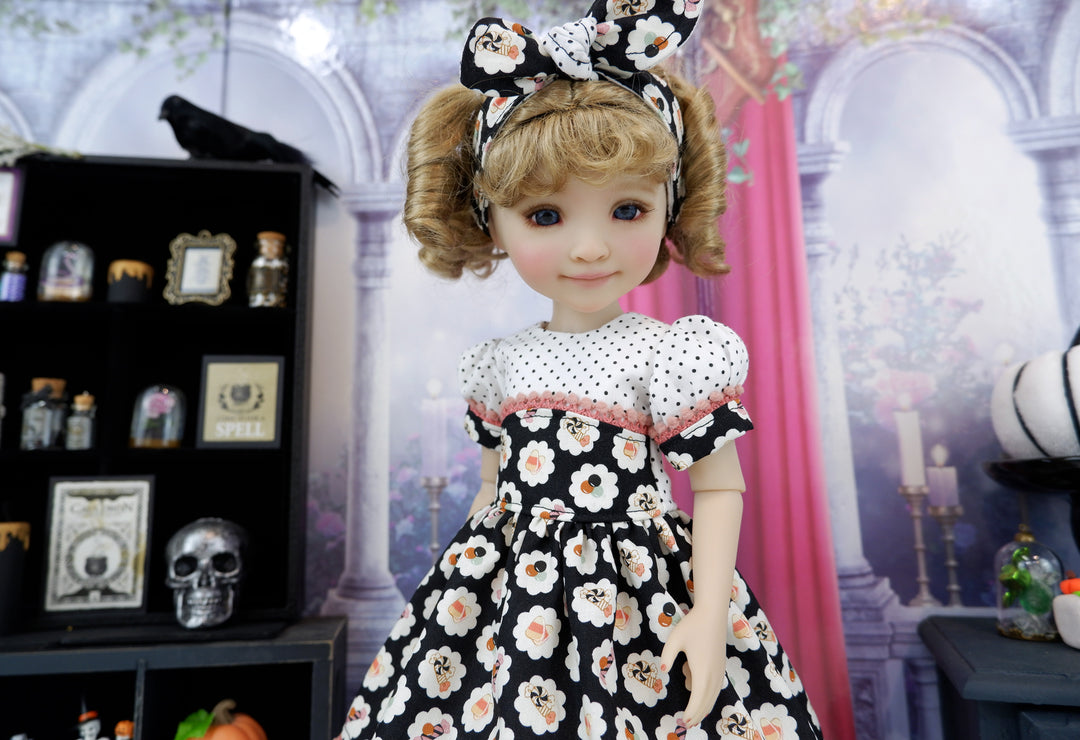 Sweet Halloween - dress with saddle shoes for Ruby Red Fashion Friends doll