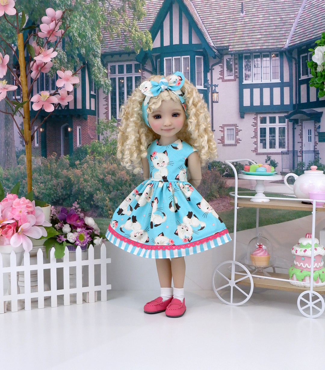 Sweet Siamese - dress with shoes for Ruby Red Fashion Friends doll