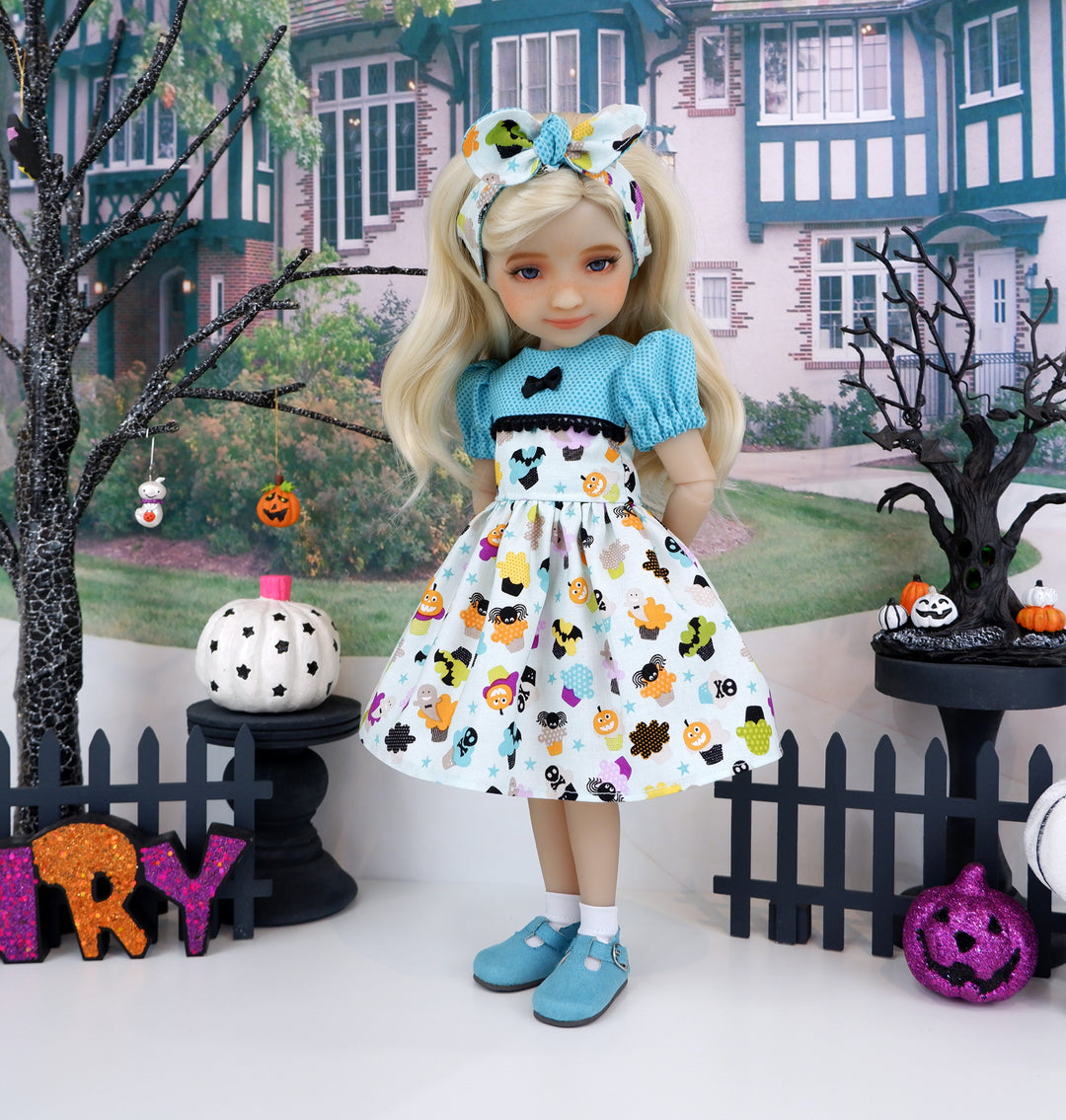 Trick or Sweets - dress with shoes for Ruby Red Fashion Friends doll