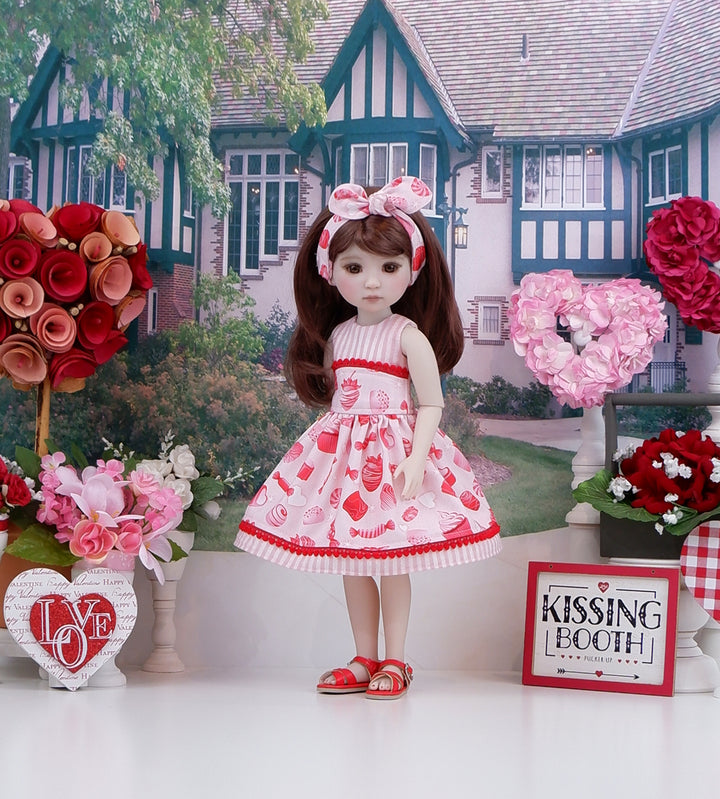 Valentine Treats - dress with sandals for Ruby Red Fashion Friends doll