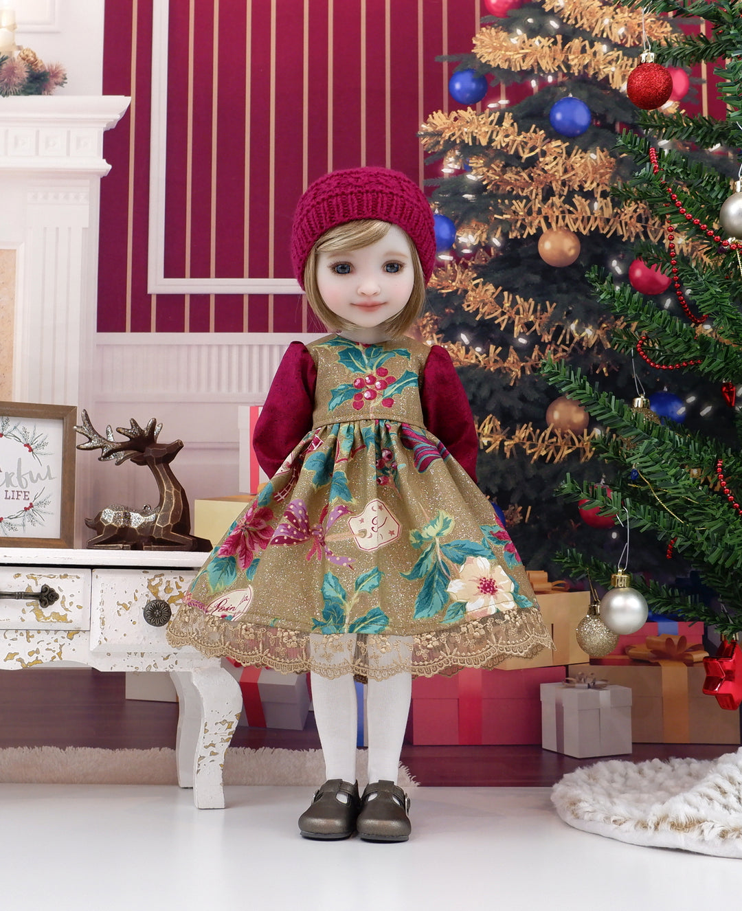 Vintage Holly - dress ensemble with shoes for Ruby Red Fashion Friends doll