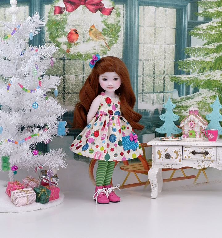 Whoville Christmas - dress with boots for Ruby Red Fashion Friends doll
