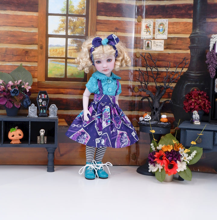 Wicked Villains - blouse & jumper with boots for Ruby Red Fashion Friends doll