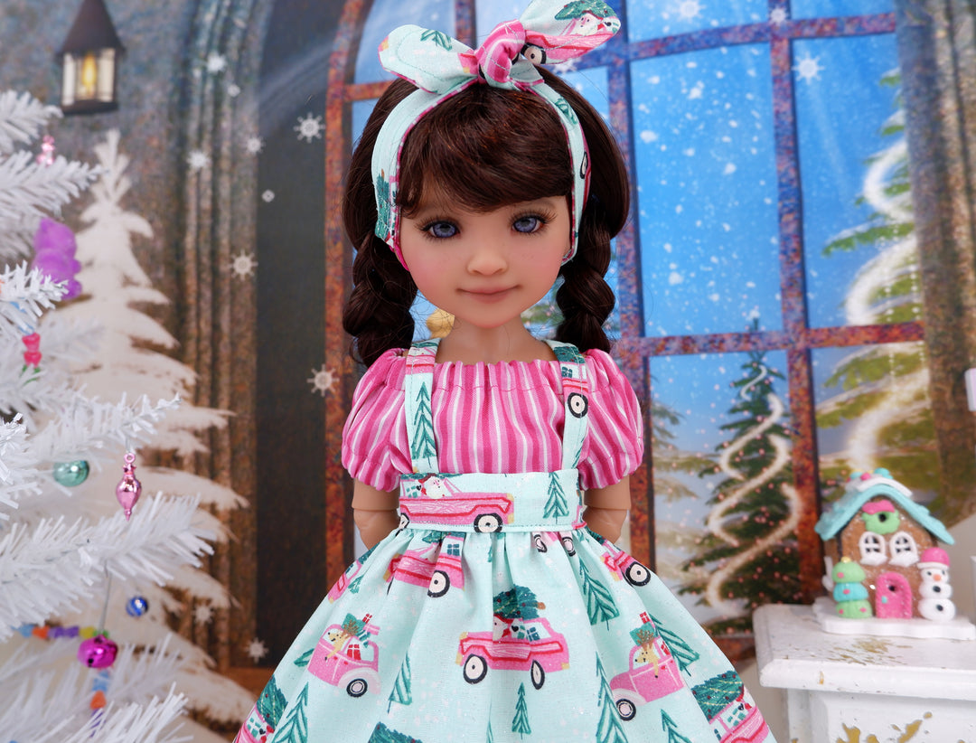 Winter Road Trip - blouse & jumper with boots for Ruby Red Fashion Friends doll