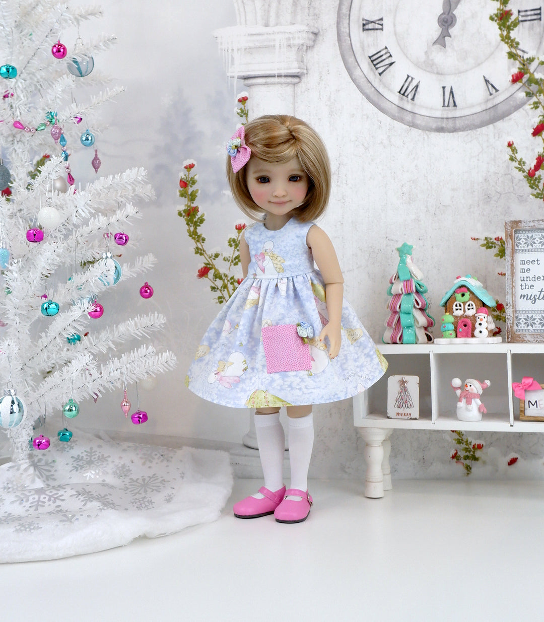 Winter Wonder - dress with sweater & shoes for Ruby Red Fashion Friends doll