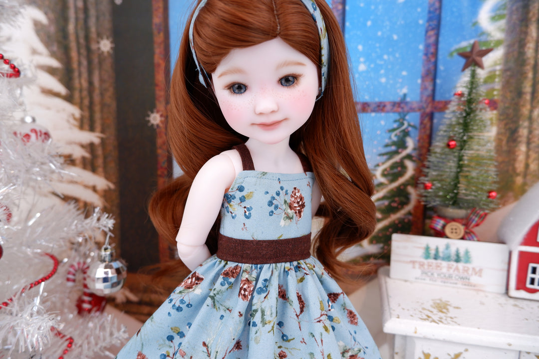 Winter Woodland - dress with shoes for Ruby Red Fashion Friends doll