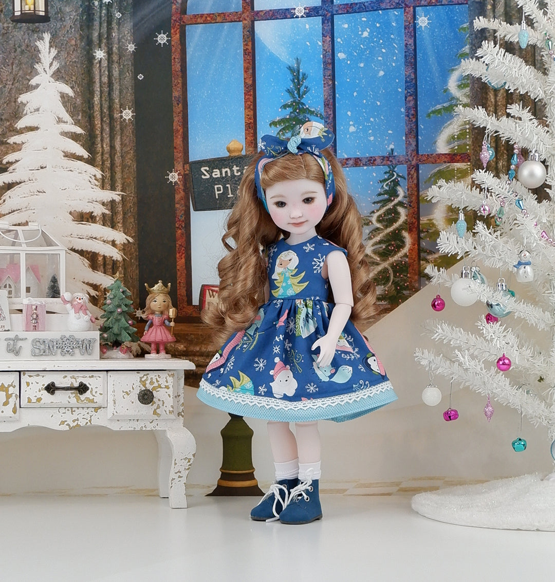Winterland Queen - dress with boots for Ruby Red Fashion Friends doll