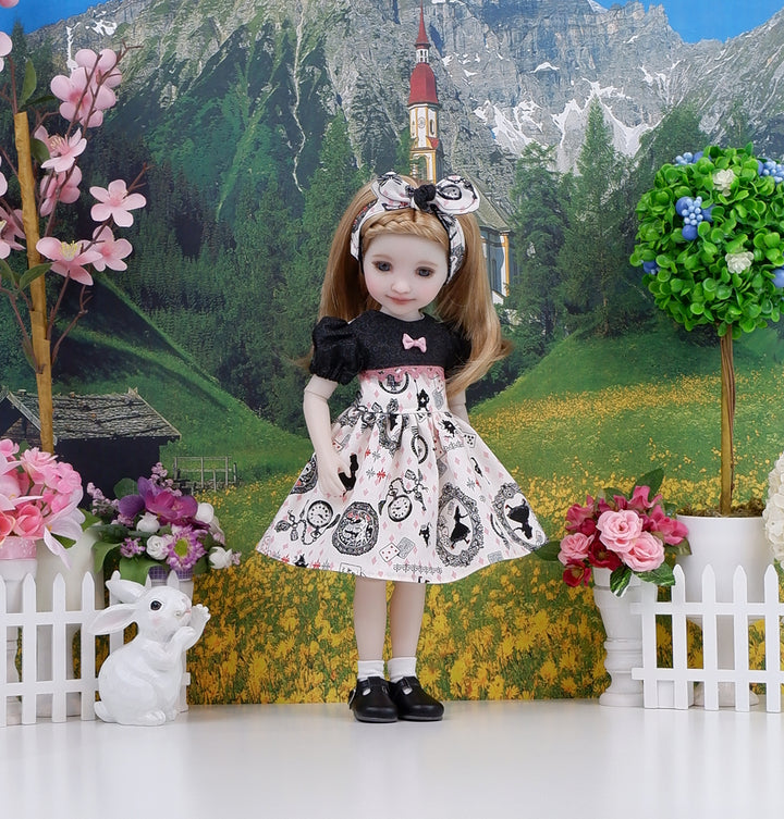 Wonderland Medley - dress and shoes for Ruby Red Fashion Friends doll