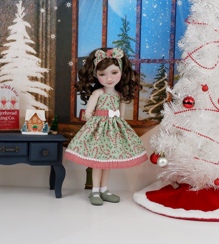 Xmas Candy Cane - dress with shoes for Ruby Red Fashion Friends doll