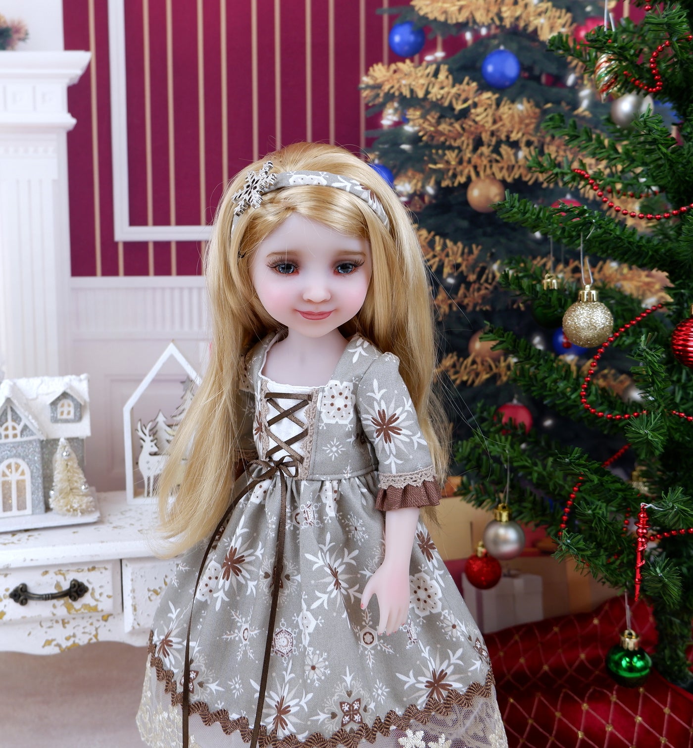 Advent Snowflakes - dirndl dress ensemble with shoes for Ruby Red Fashion Friends doll