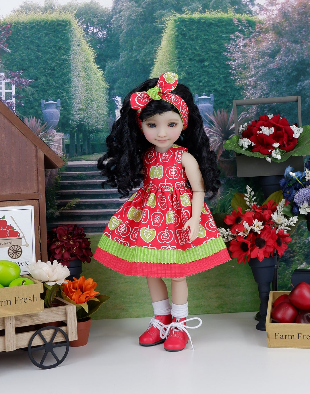 Apple Fritter - dress with boots for Ruby Red Fashion Friends doll