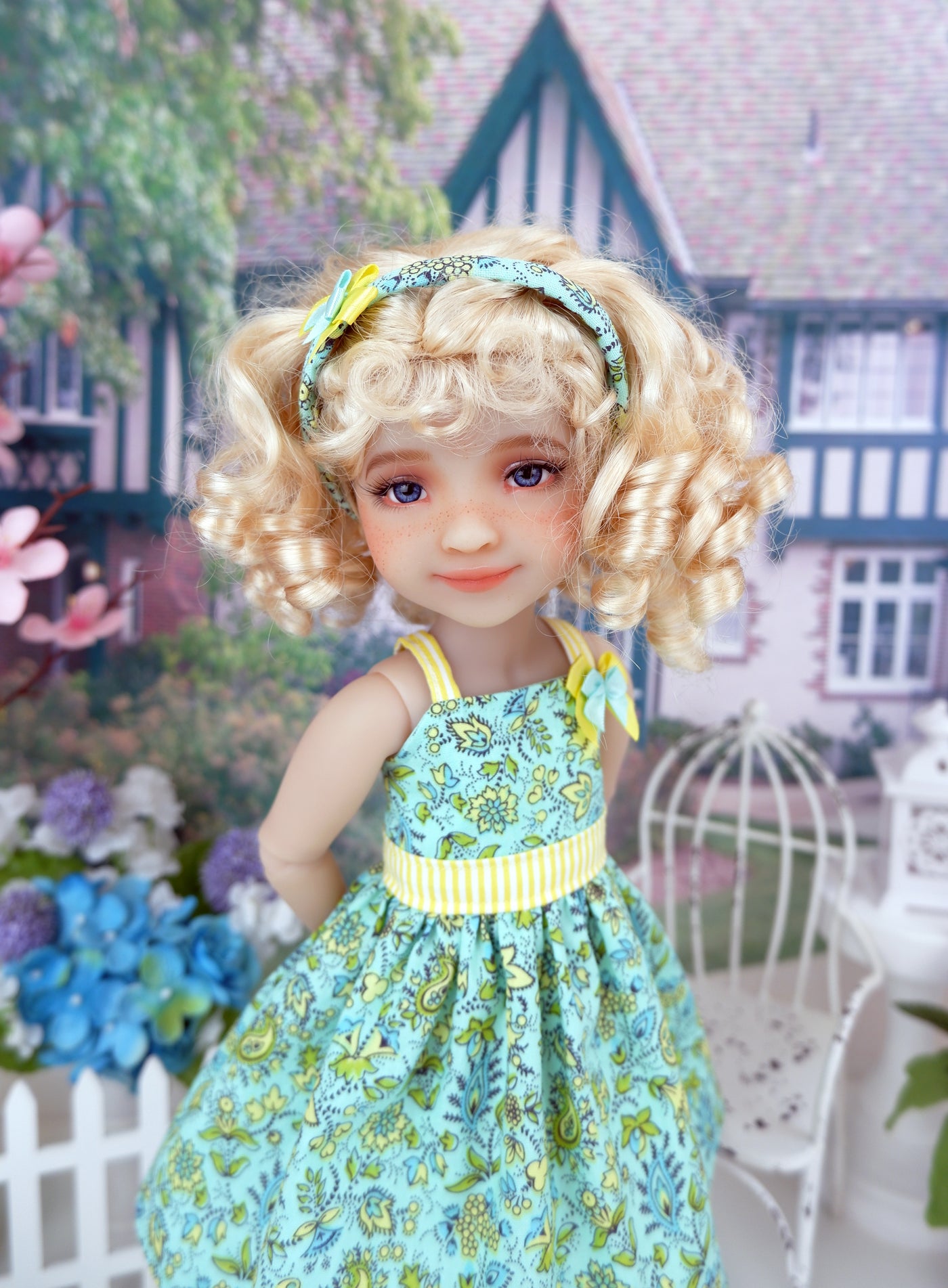 Aquamarine Meadow - dress with shoes for Ruby Red Fashion Friends doll