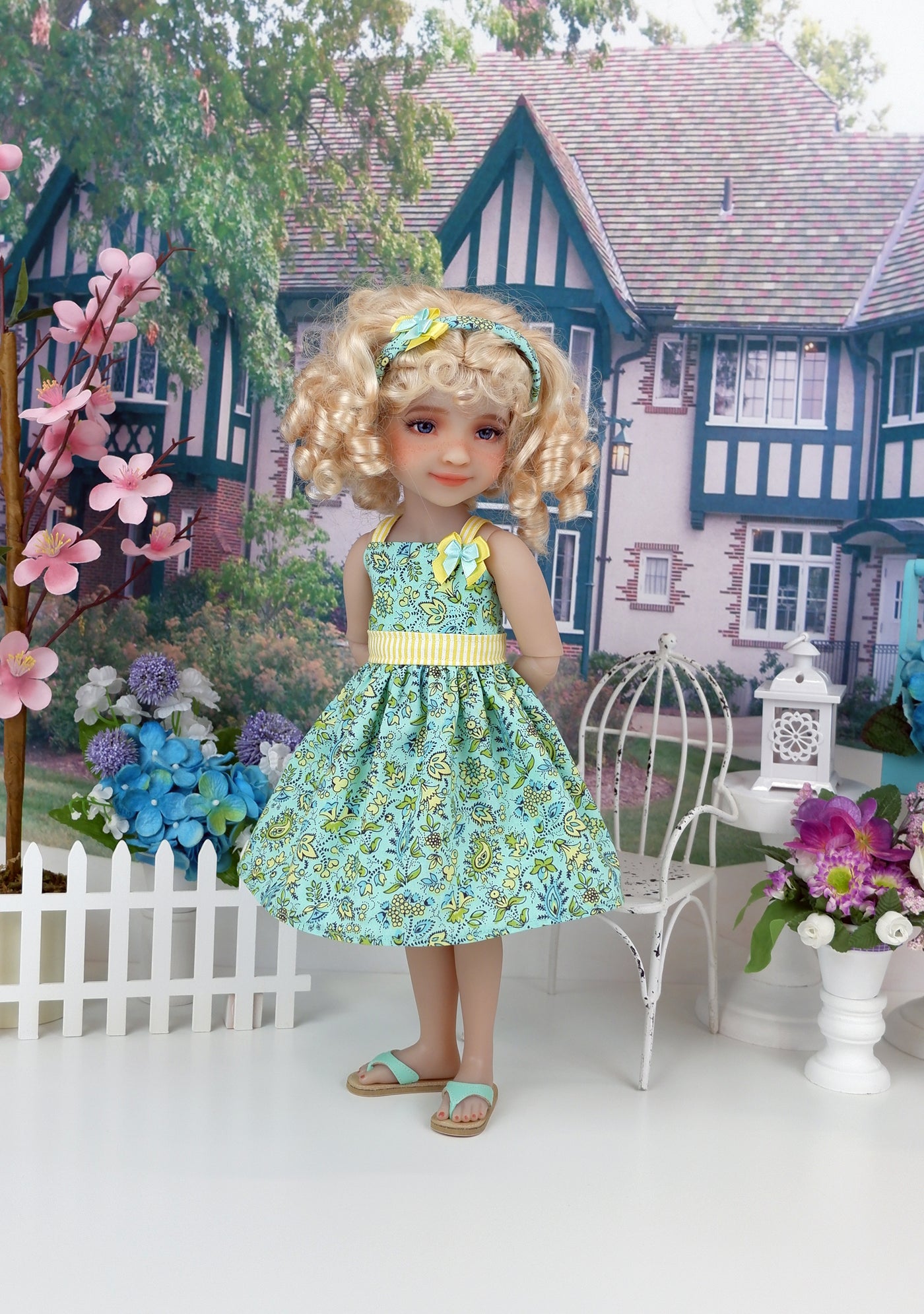 Aquamarine Meadow - dress with shoes for Ruby Red Fashion Friends doll
