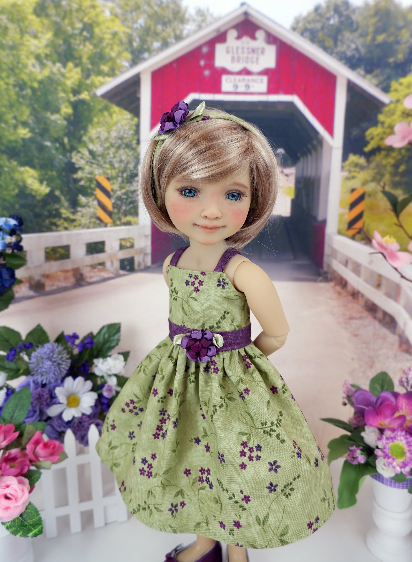 Autumn Meadow - dress with shoes for Ruby Red Fashion Friends doll