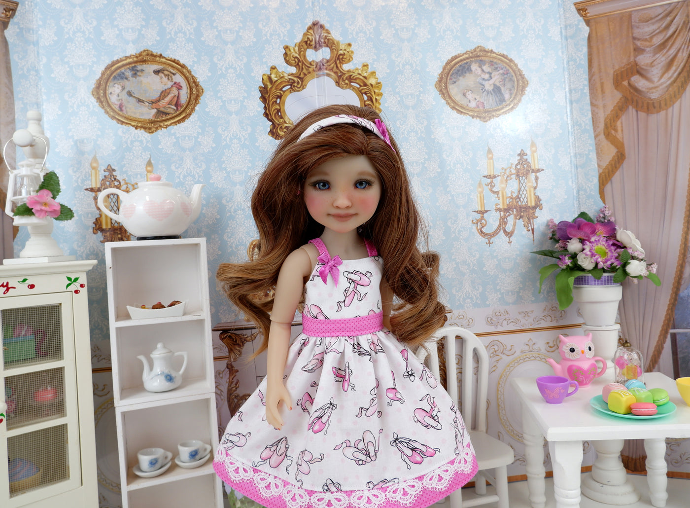 Ballerina Slippers - dress with shoes for Ruby Red Fashion Friends doll