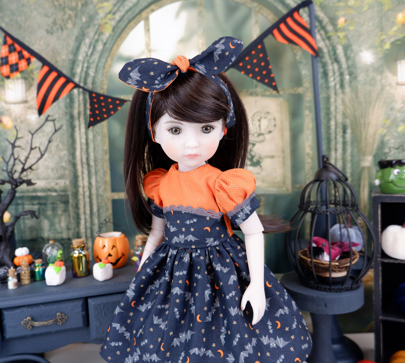 Bat Wings - dress and shoes for Ruby Red Fashion Friends doll