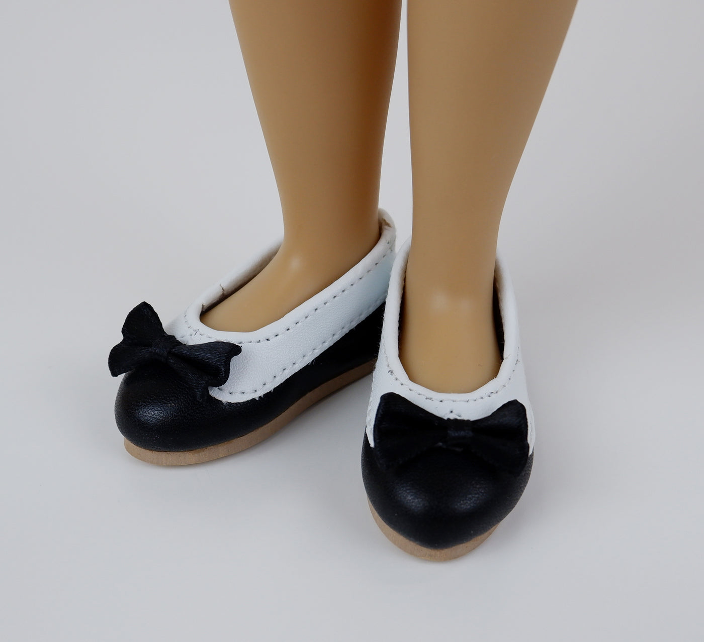 FACTORY SECONDS Collared Ballet Flats - Black & White