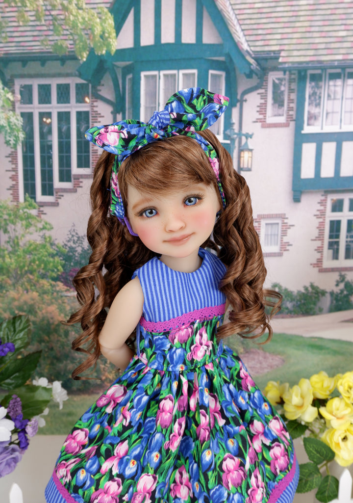 Blooming Iris - dress and shoes for Ruby Red Fashion Friends doll