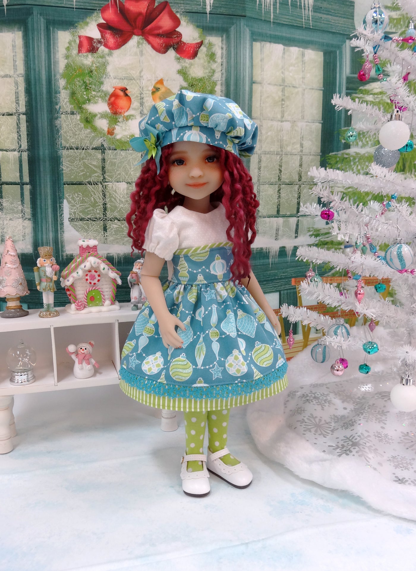 Christmas Baubles - dress for Ruby Red Fashion Friends doll
